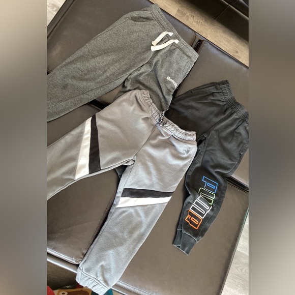 Boys Pants/Sweatpants lot - Picture 3 of 3
